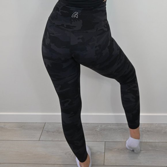 *BRAND NEW* High Waisted Leggings - Picture 2 of 2